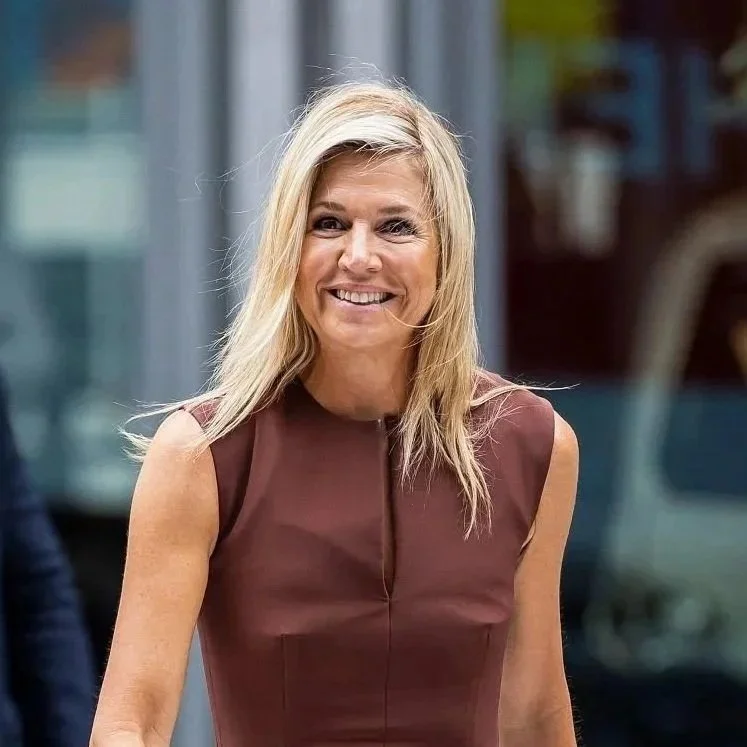 Queen Maxima visits HEMA Store