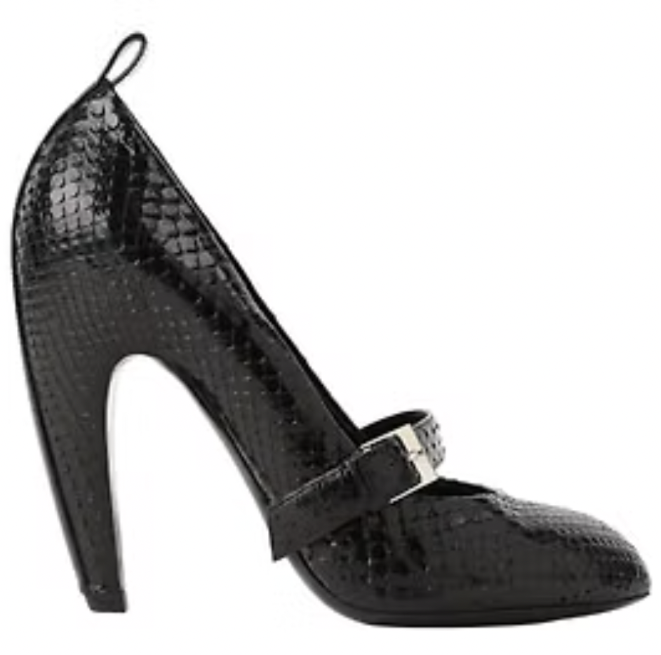 Louis Vuitton Pumps.png