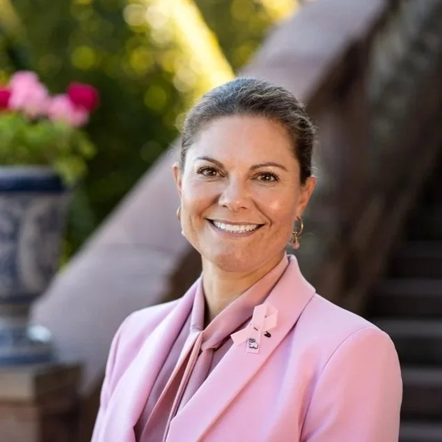 Crown Princess Victoria supports the Cancer Foundation's Pink Ribbon campaign