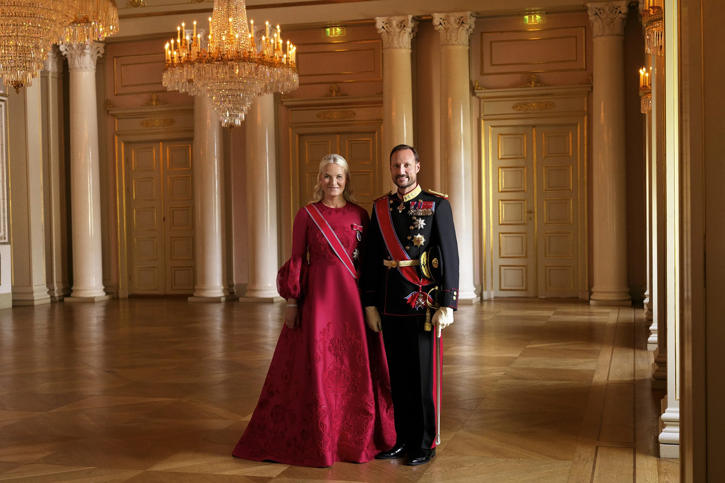 New Official Portrait of Crown Prince Haakon and Crown Princess Mette