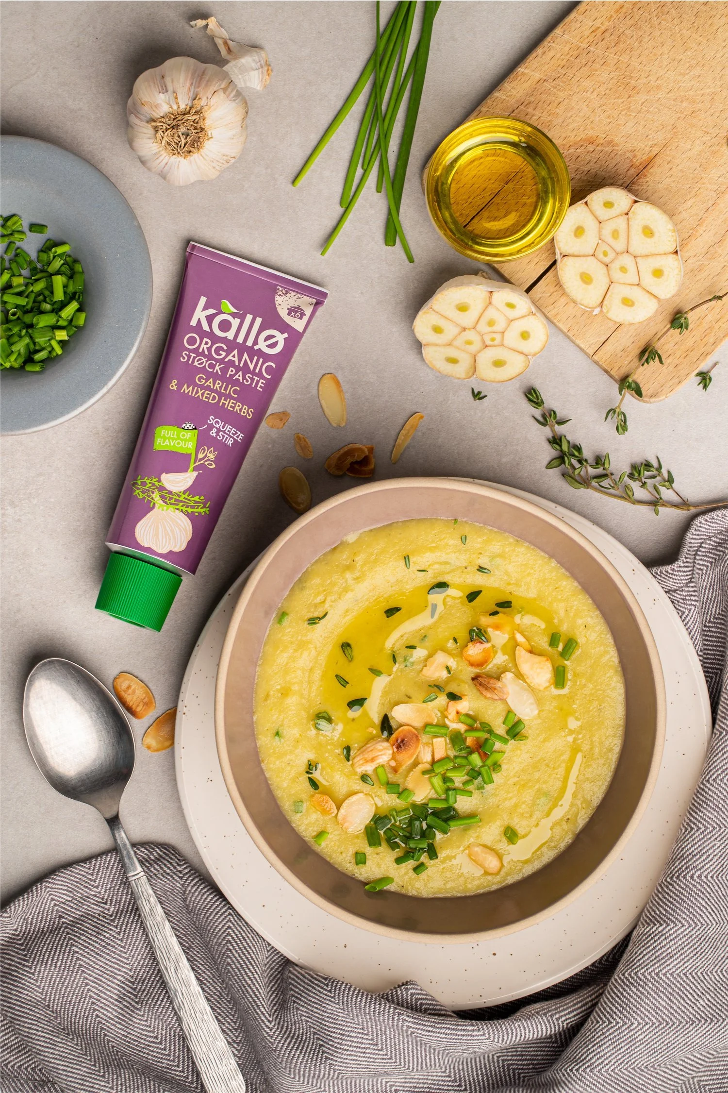 Kallo+Stock+Paste+Garlic+&+Mixed+Herbs.jpg