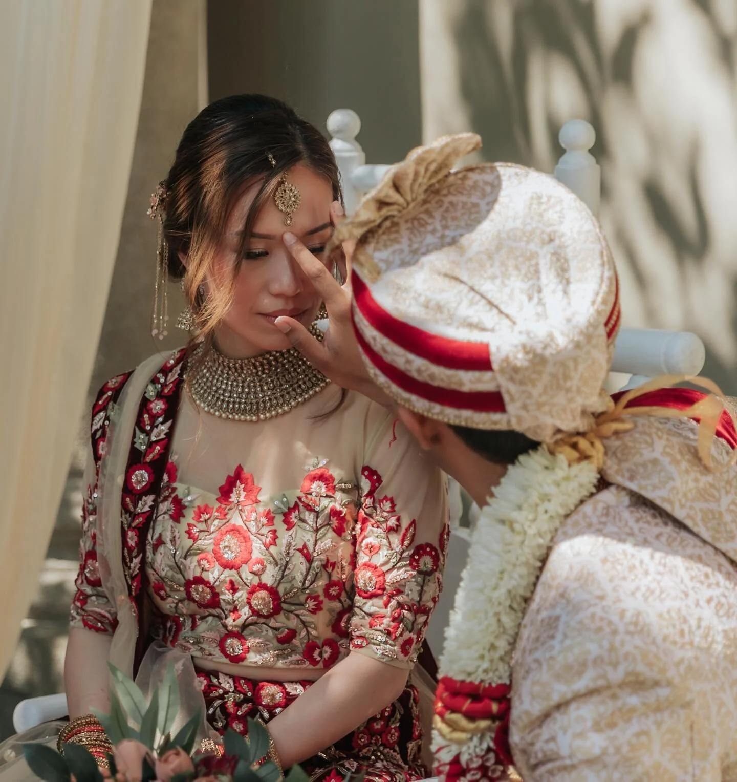 It was extremely difficult to select photos to post from Annie and Darshan&rsquo;s ceremony. I pretty much just &ldquo;eeene meene mainee moood&rdquo; it. 

Vendors:
@henjofilms
@jamilahflorals
@rainbowchan.weddings 
@zuhramakeupstudio
