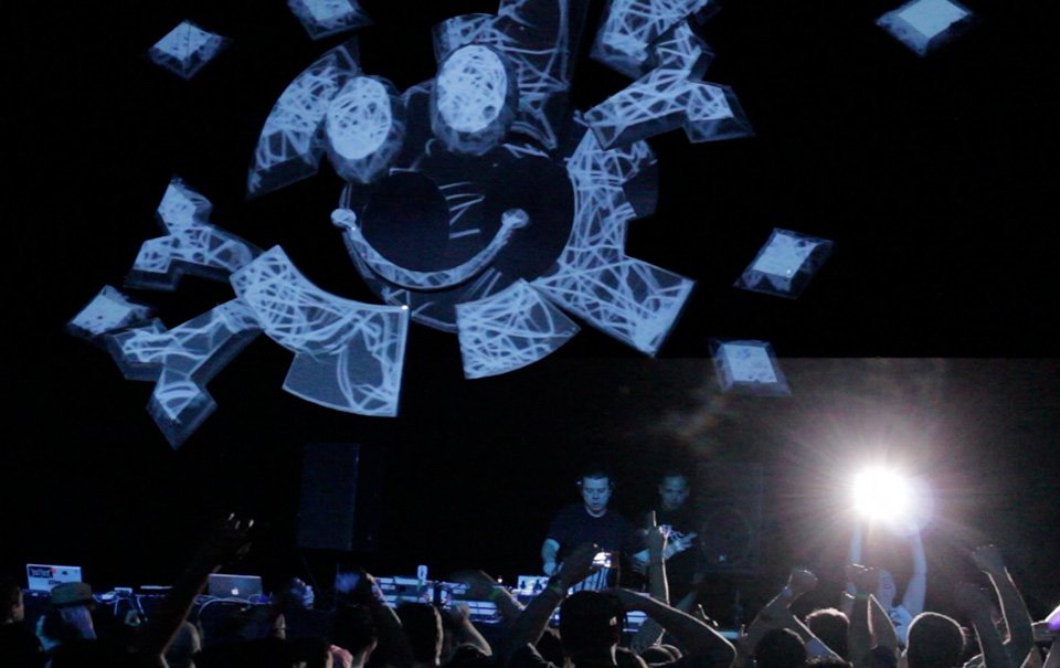 defcon2012-01.jpg
