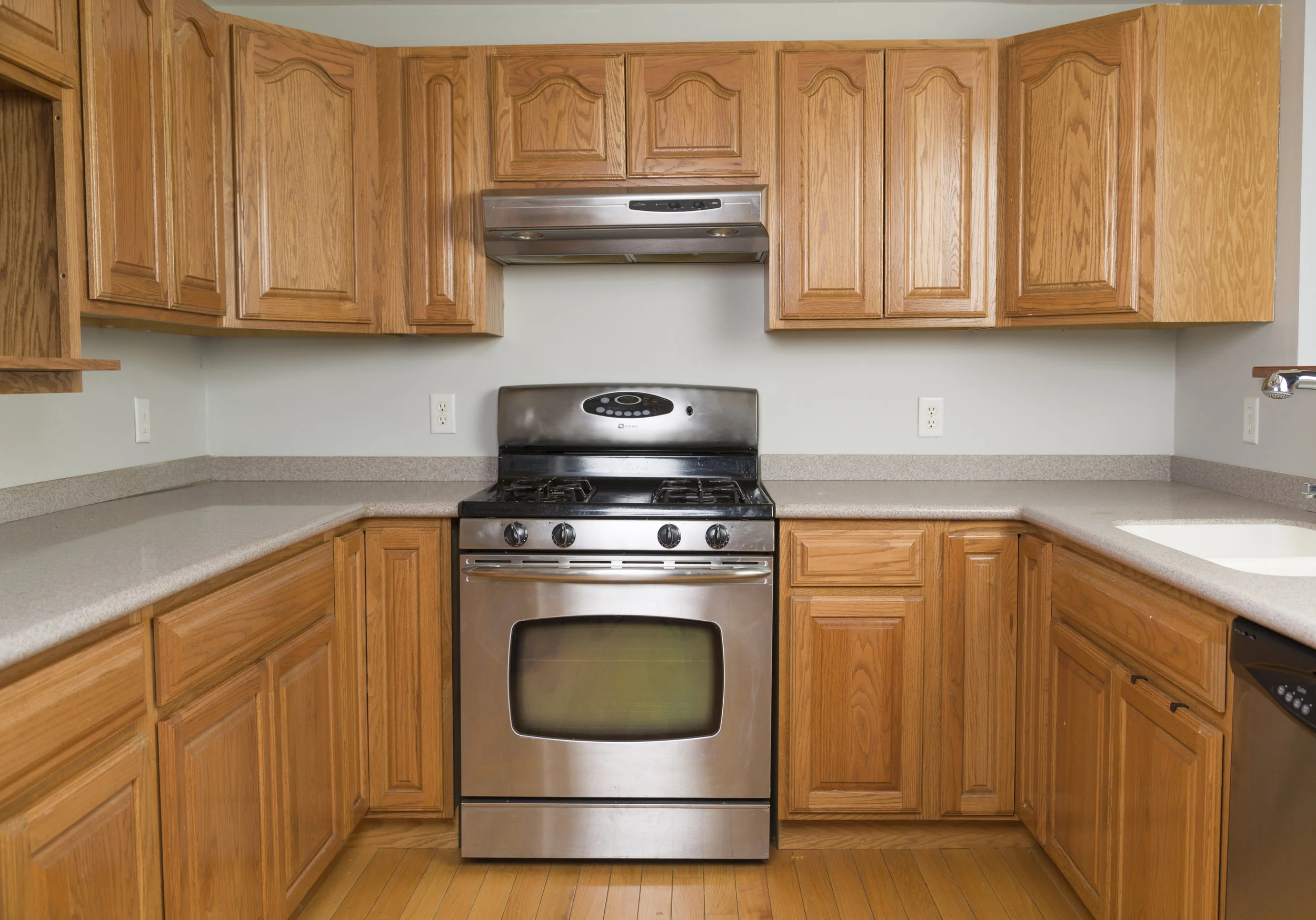 300A8607_INC_0061_1215_CAB_Kitchen_Before.jpg
