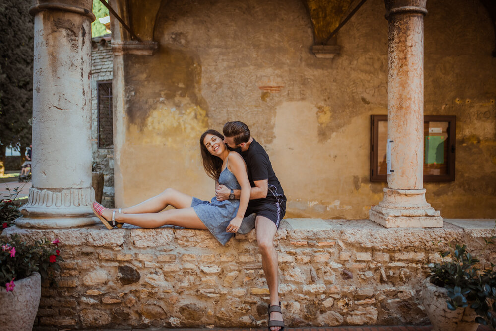 Couple photoshoot lake Garda Sirmione (41 of 80).jpg