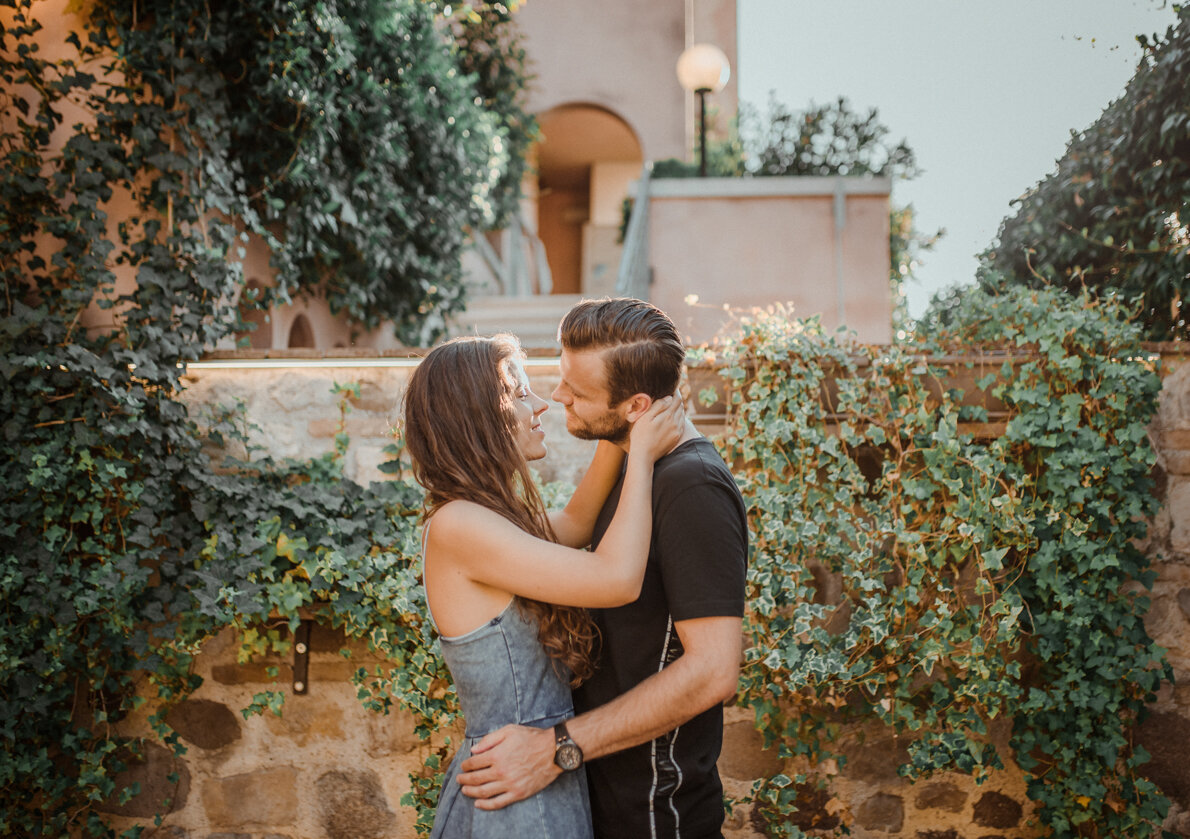 Couple photoshoot lake Garda Sirmione (52 of 80).jpg