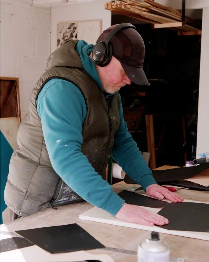 Introducing Mark Charlton✨

Mark Charlton creates works inspired by nature, science, time, and the interconnectedness of the universe. Through abstraction and minimalism, his compositions emerge through an organic process of discovery rather than fix