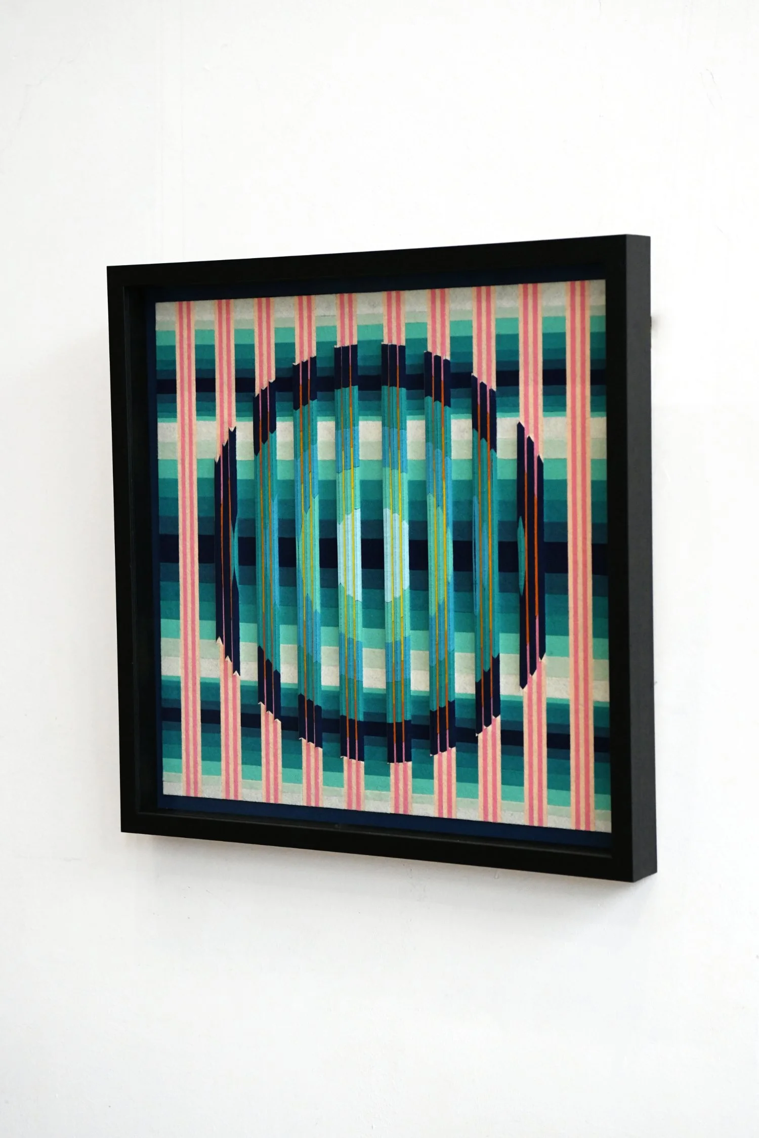 side fractured sircle .jpg