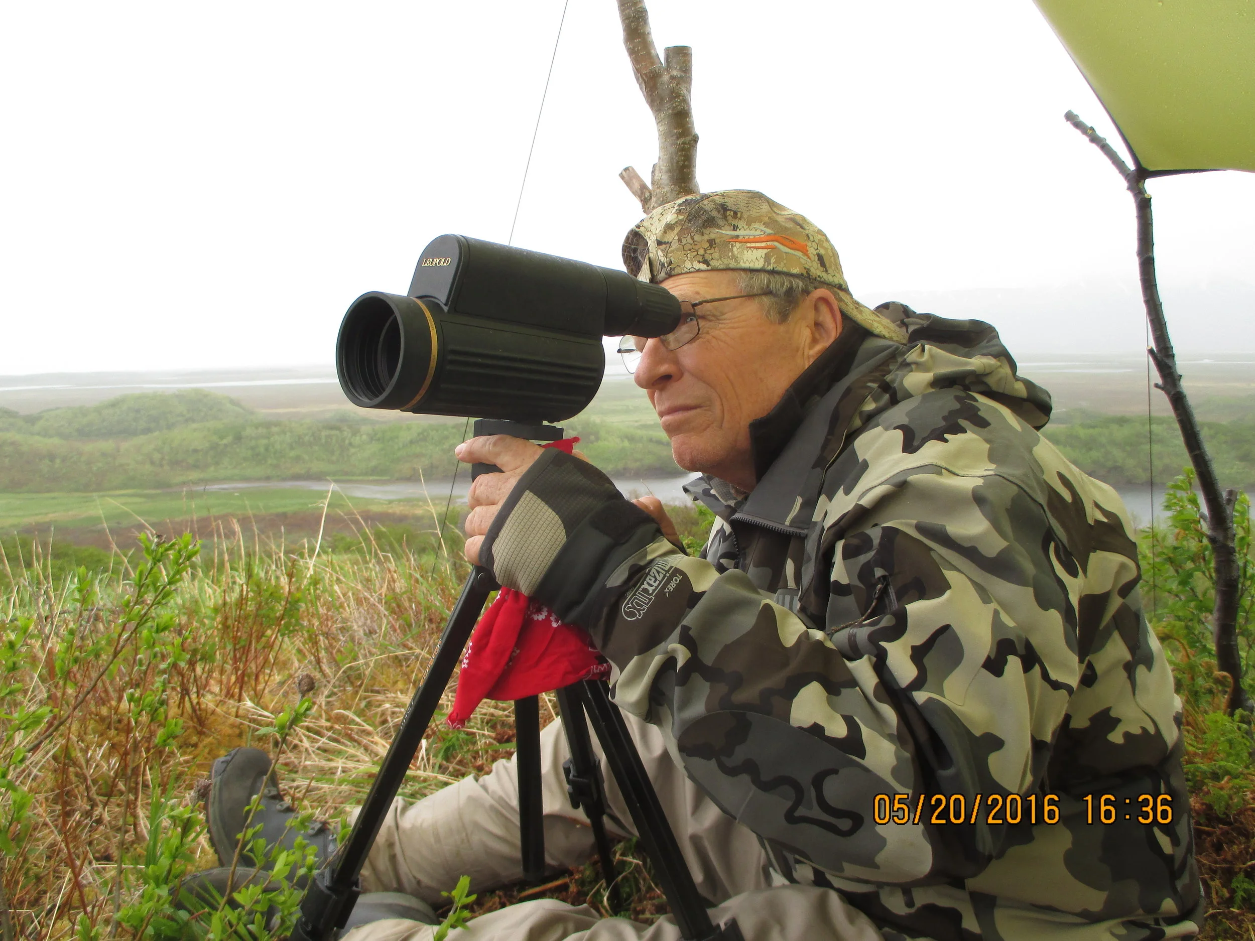 Dave glasses for bears on the Alaska Peninsula; Spring 2016