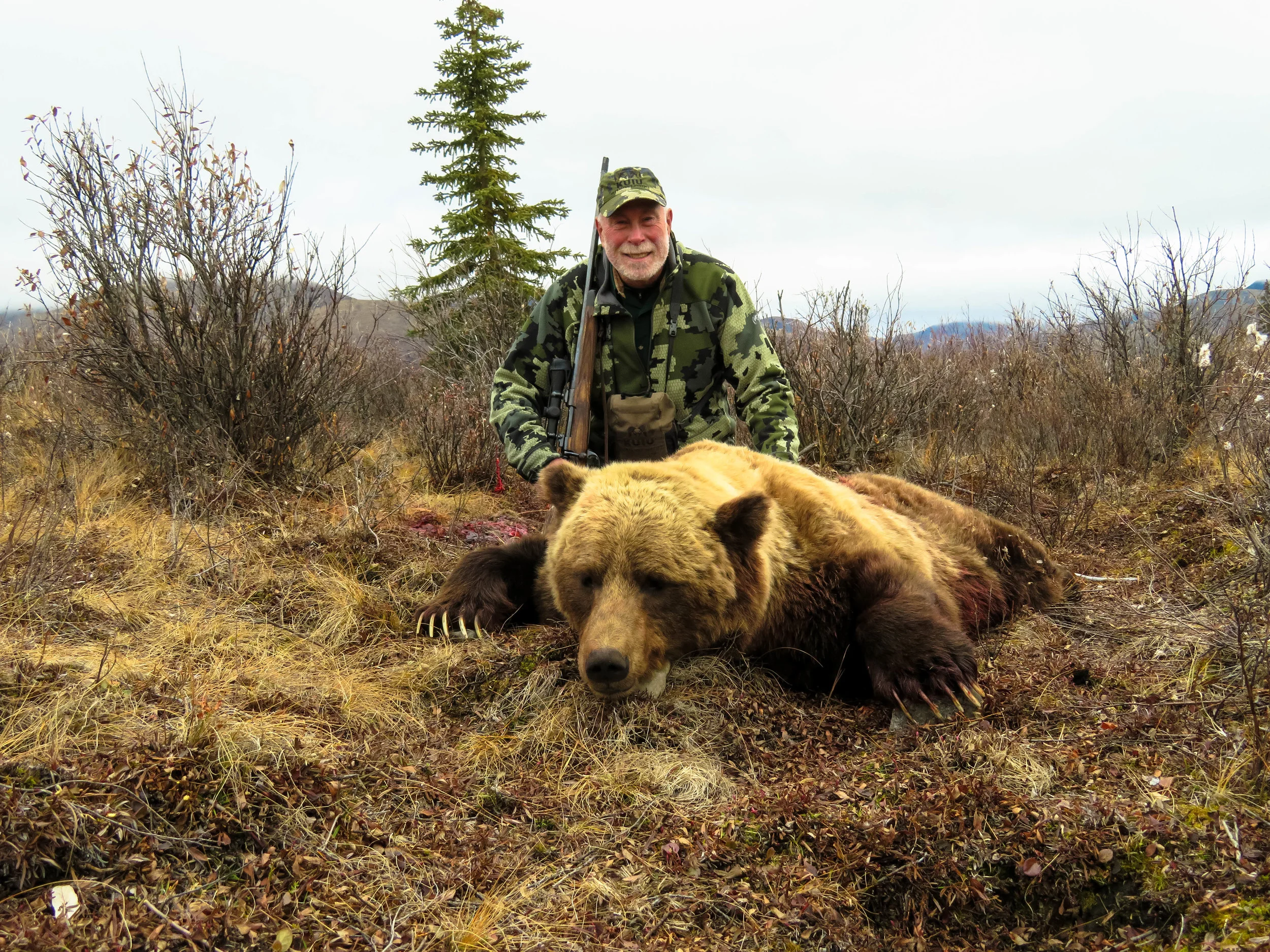 Hunter Randy and his beautiful Arctic Grizzly; Fall 2018