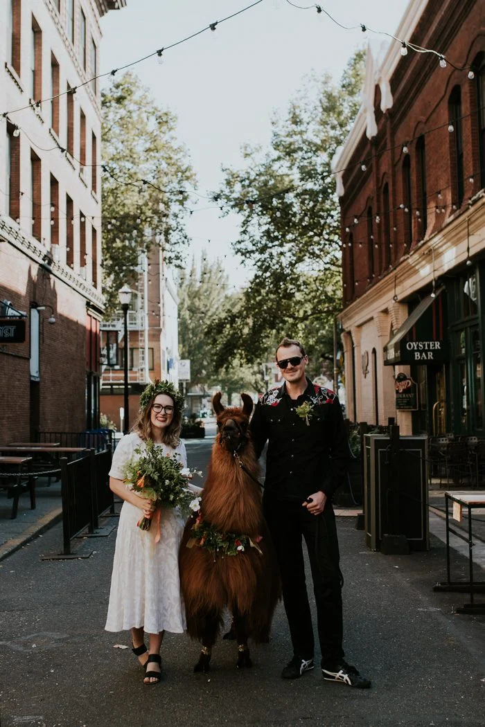 this-couple-celebrated-their-7th-anniversary-with-an-urban-adventure-vow-renewal-in-portland-oregon-jamie-carle-photography-21-700x1050.jpg