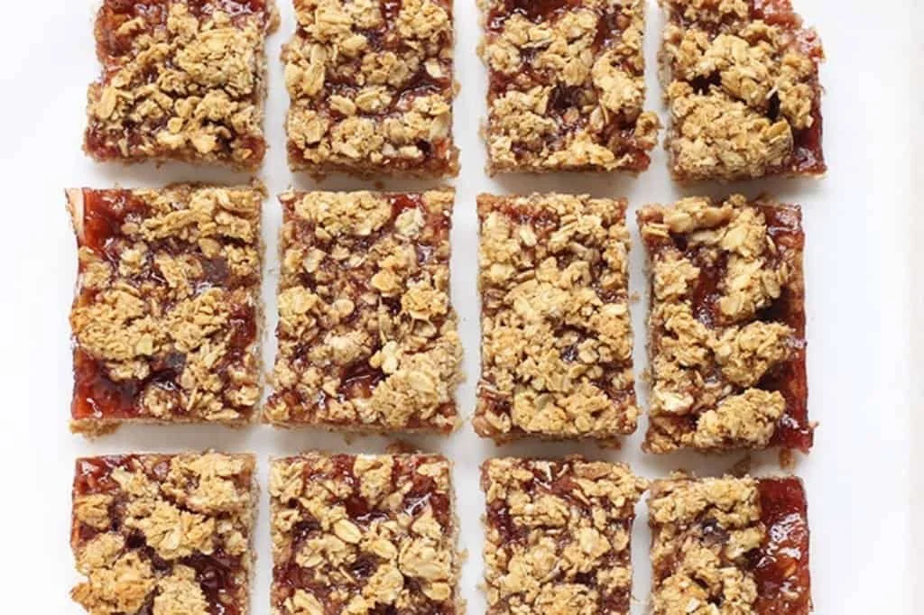Healthy Breakfast Bars With Jam
