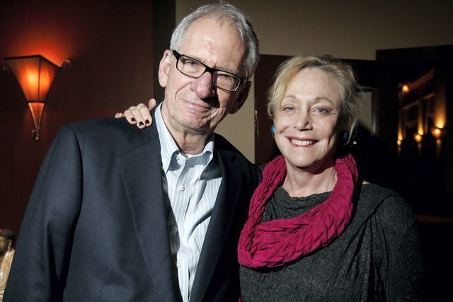 Sid and Lorraine Gary (Ellen Brody) were married for over 60 years and had two sons , Bill and Jon