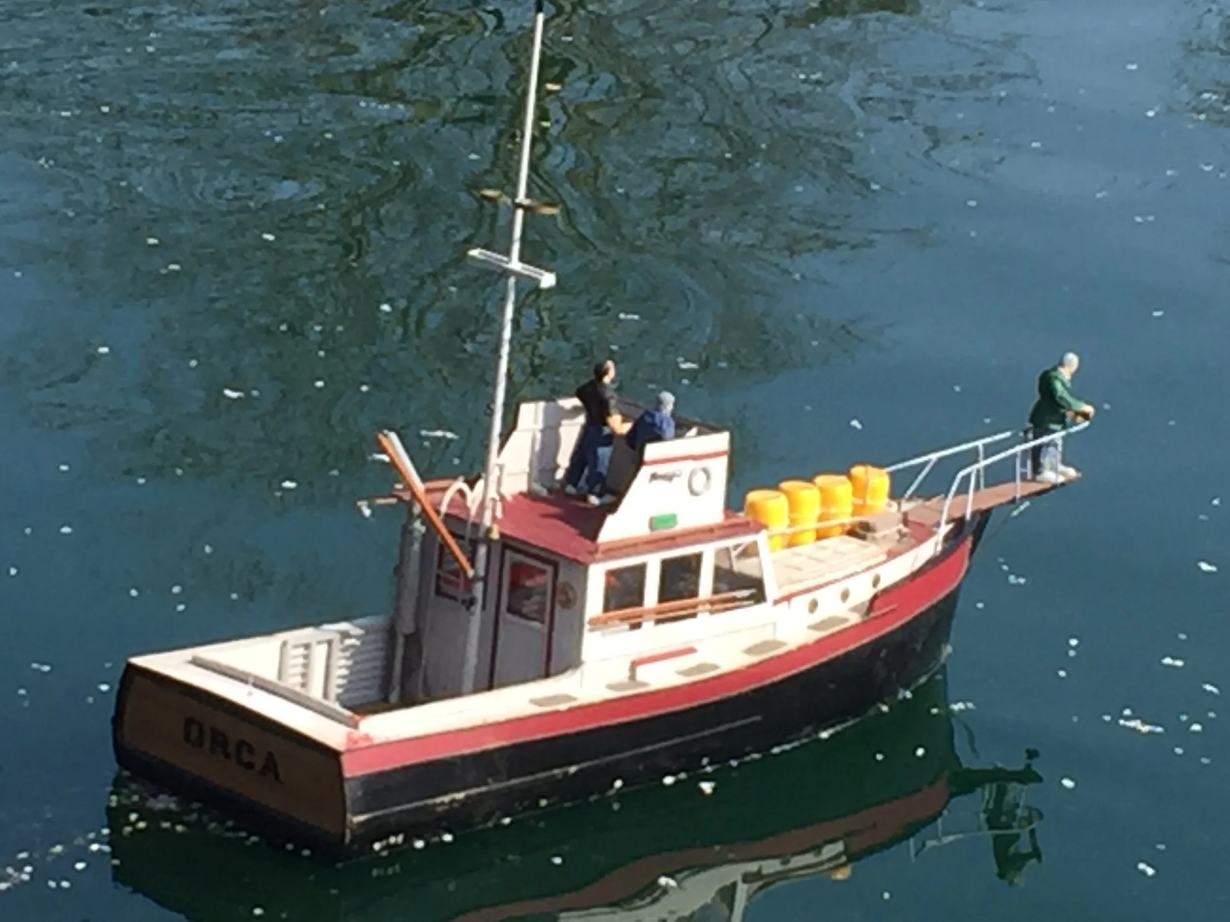 Hooper Radio Controls The Boat, Chief — The Daily JAWS