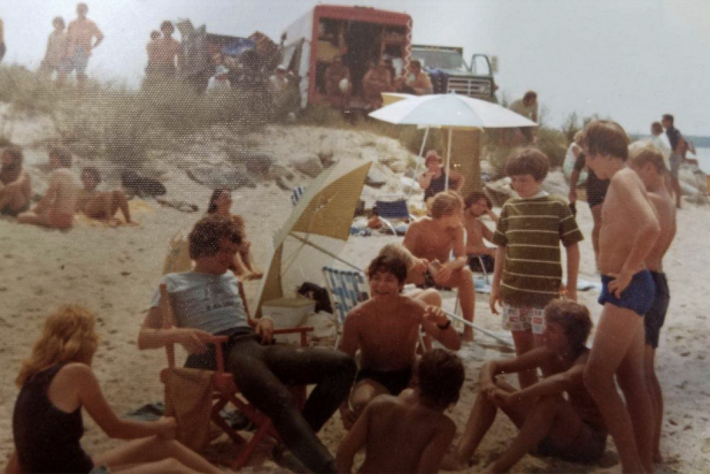Steven Spielberg talks with. local Martha’s Vineyard kids during the filming of “Jaws.” Courtesy of Billy Reagan, owner of Attleboro House in Martha’s Vineyard.Courtesy of Billy Reagan, owner of Attleboro House in Martha’s Vineyard