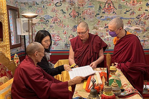 Tulku Rigdzin Pema Rinpoche advising.jpg