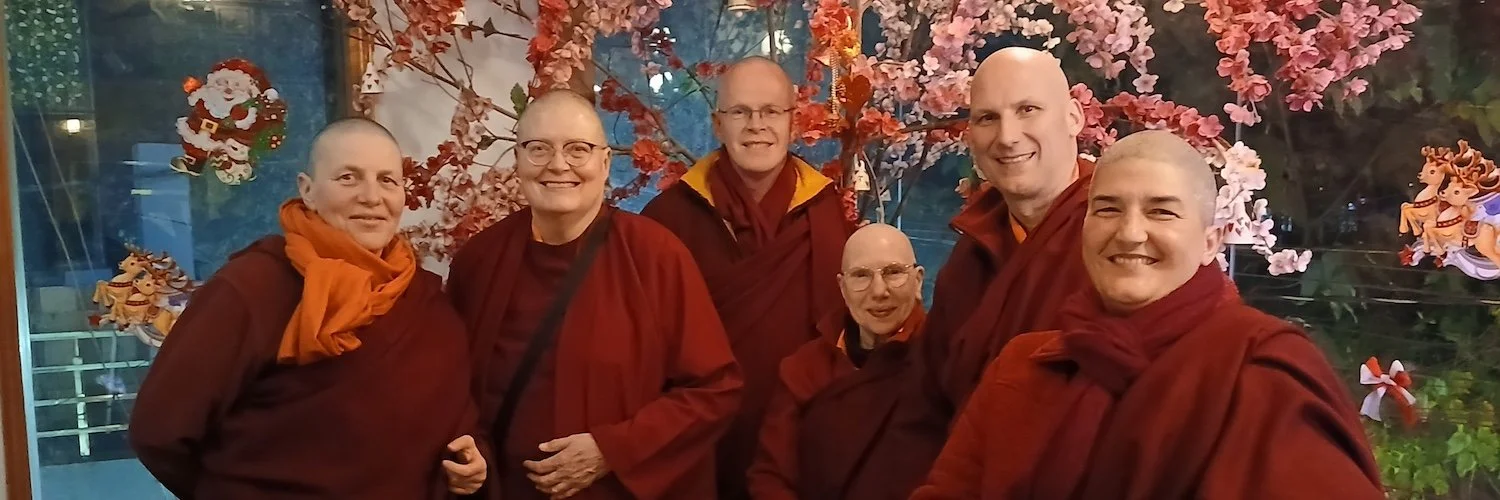 Le sangha monastique de Rigpa participe à des transmissions durant six semaines, au Monastère Mindrolling, en Inde