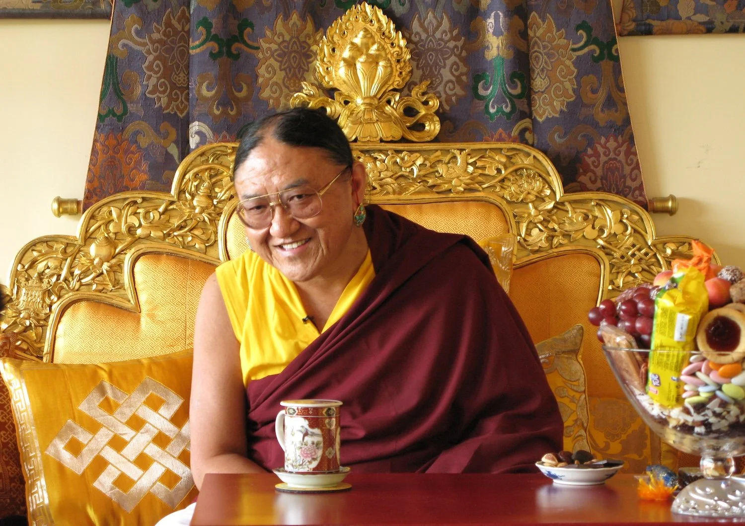 His Holiness Sakya Gongma Trichen Rinpoche