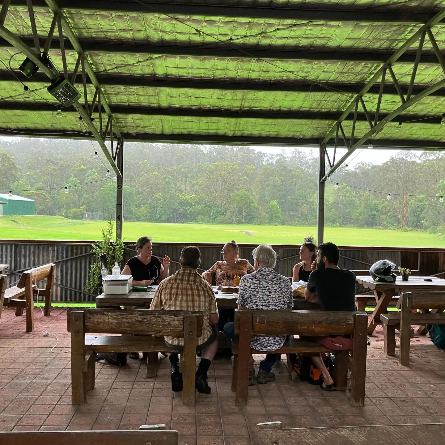 Applications for the next round of the Brushtales Arts Residency close in a few days, on 5 Dec. 
more info at rockyriverhq.com 

This pic is from the workshop run by our first resident over the weekend.