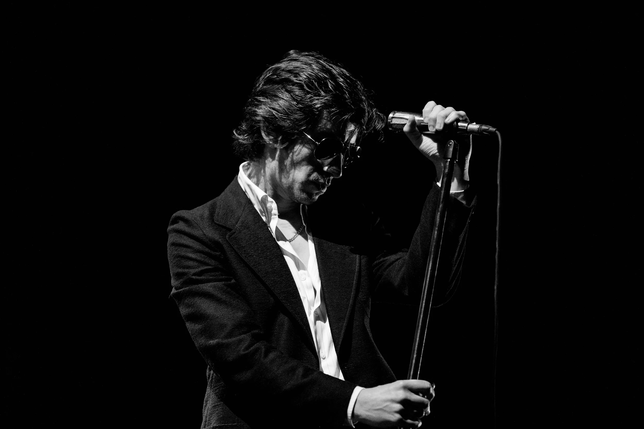 Arctic-Monkeys-15.jpg