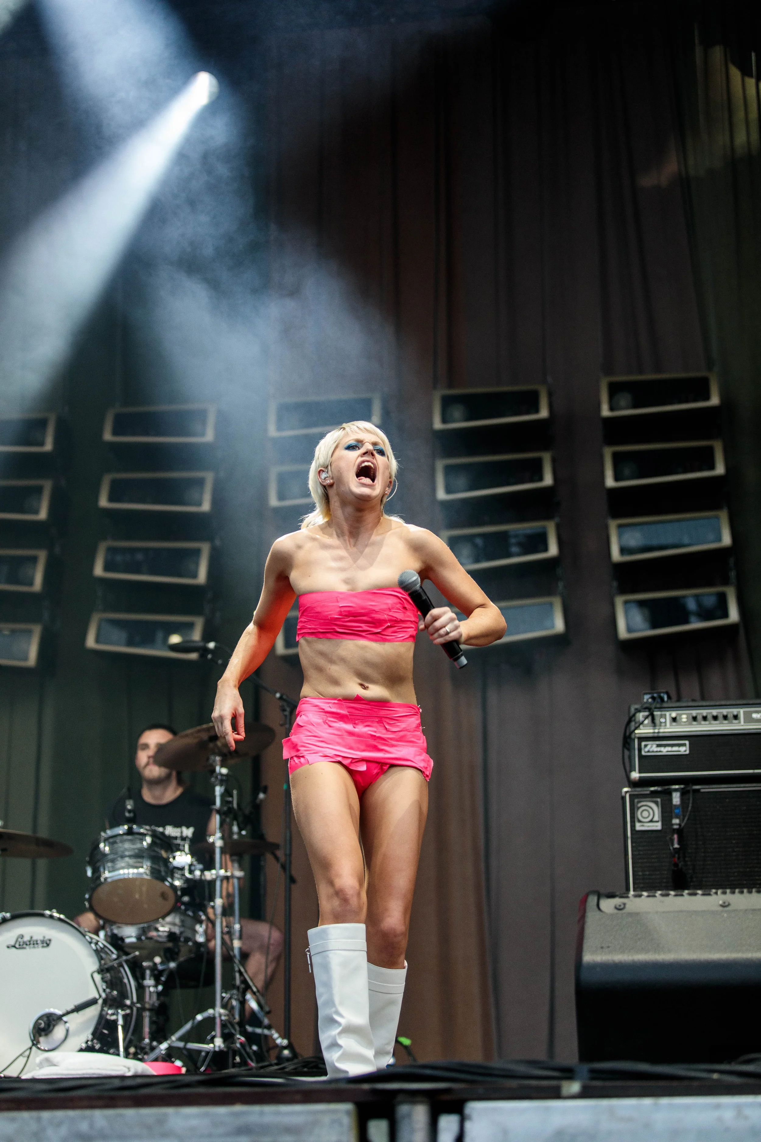Amyl-And-The-Sniffers-23.jpg