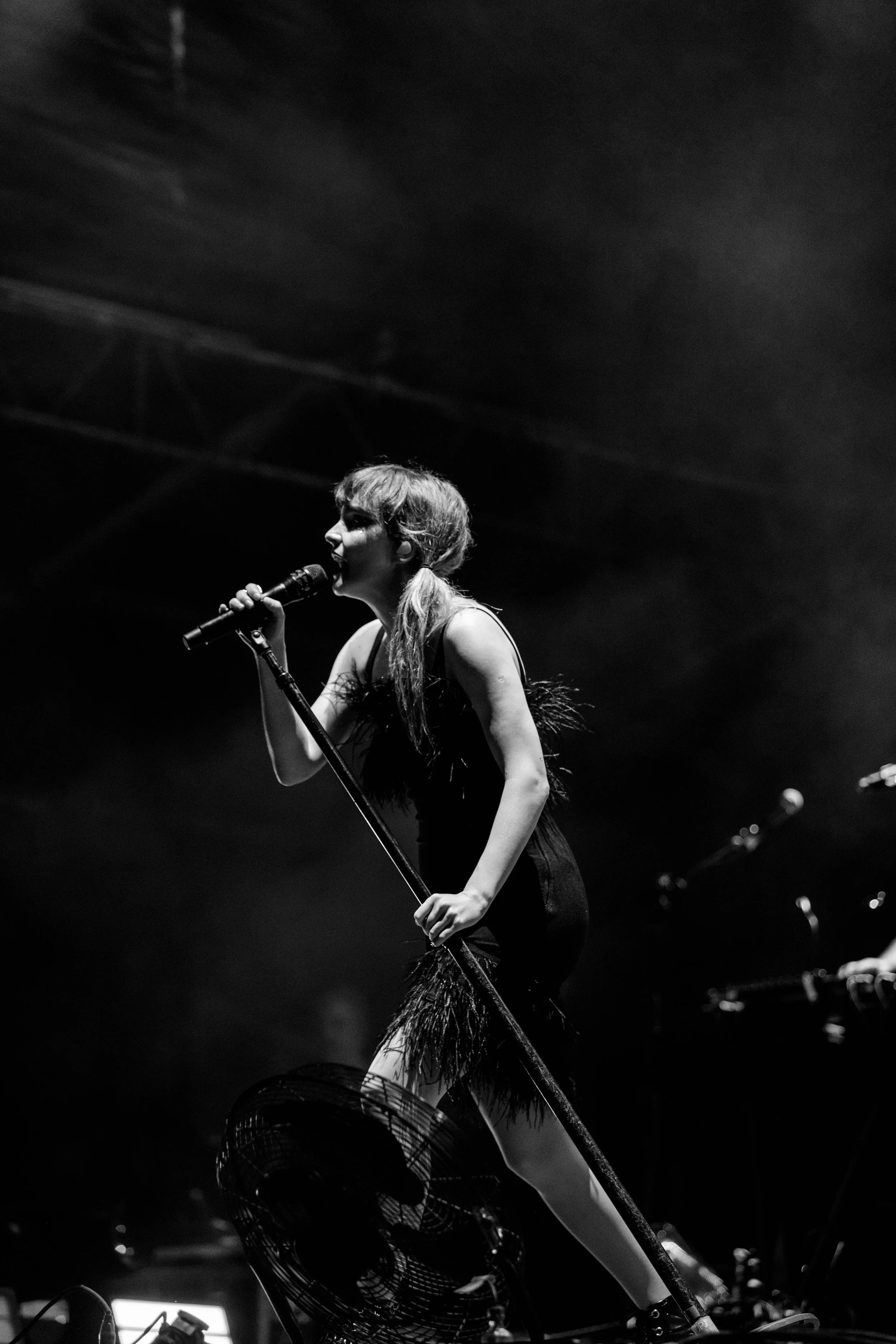 CHVRCHES-23.jpg