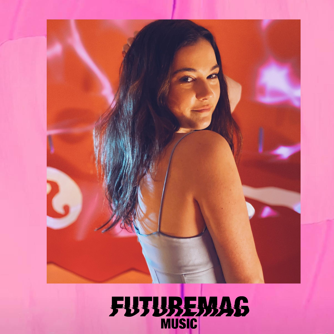 CREATIVE CONVERSATIONS 119: BELLA FERRARO ON HER PRODUCTION AND SONGWRITING PROCESS