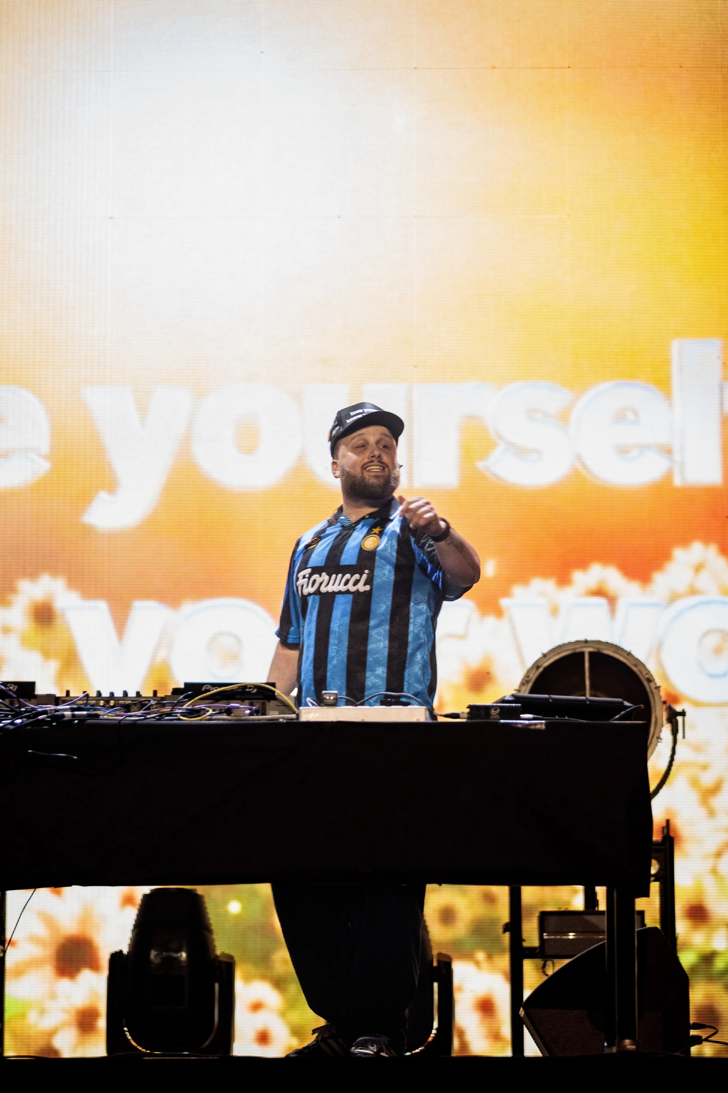 MACKLEMORE-6.jpg