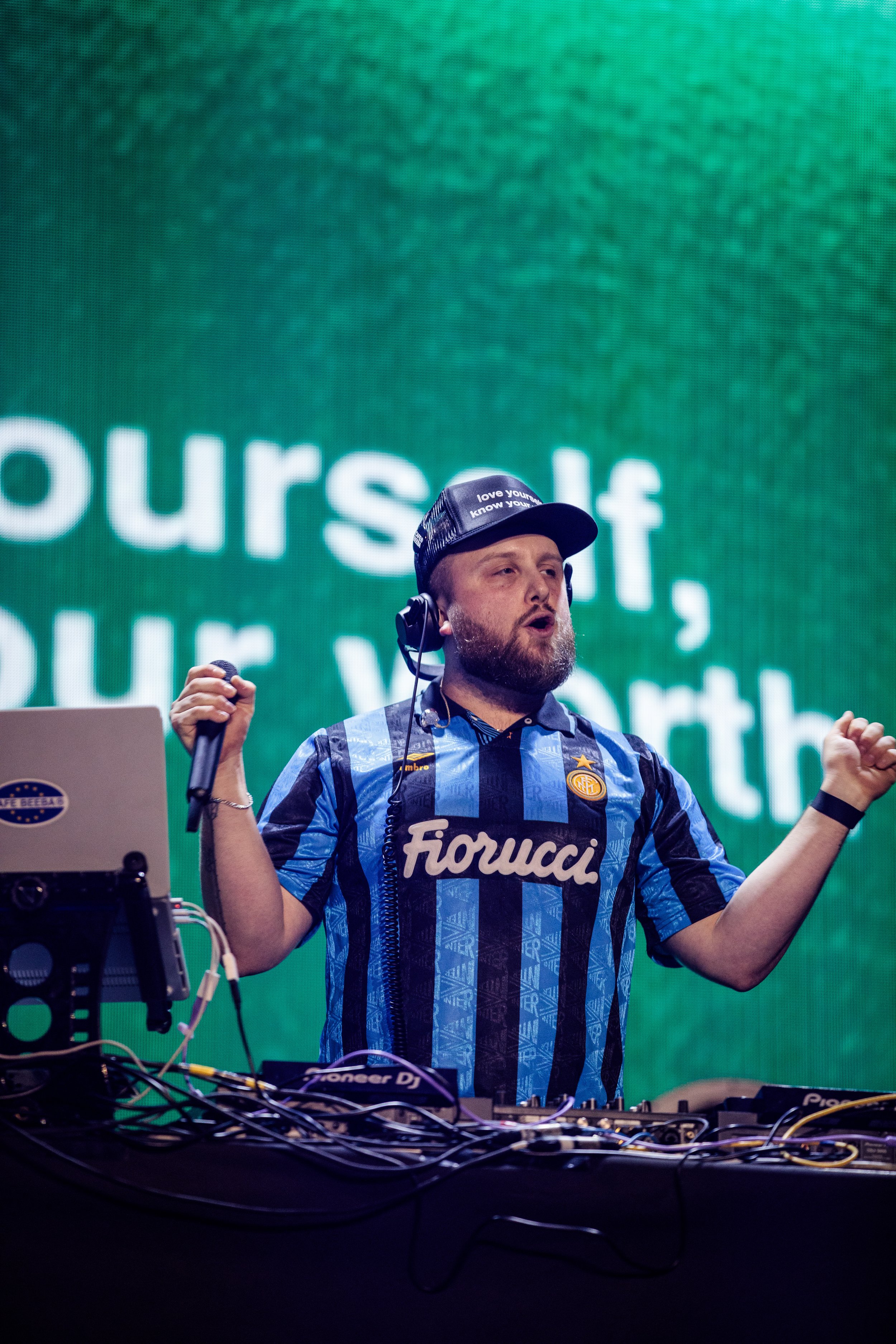 MACKLEMORE-10.jpg