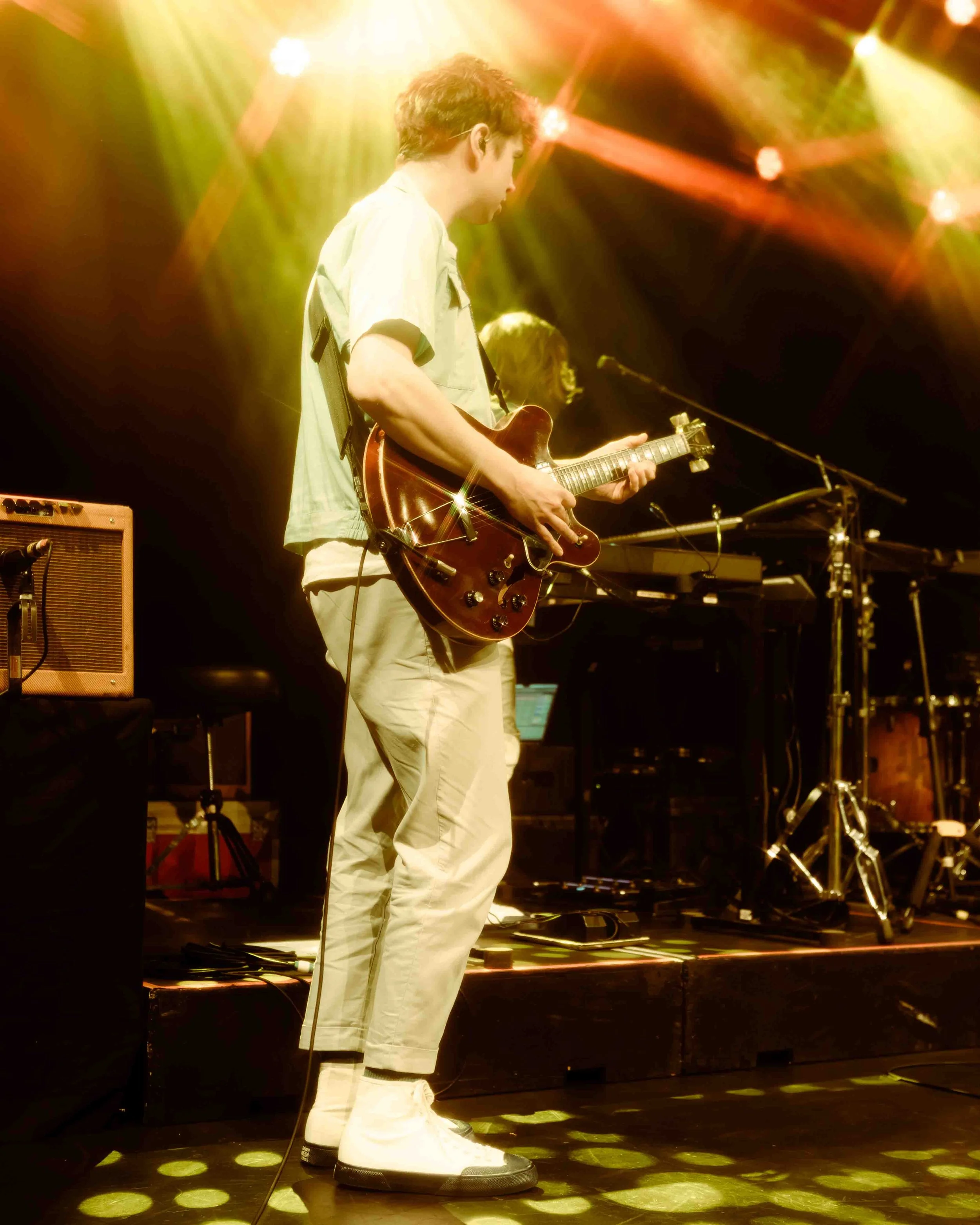 EVERYTHING EVERYTHING-5.jpg