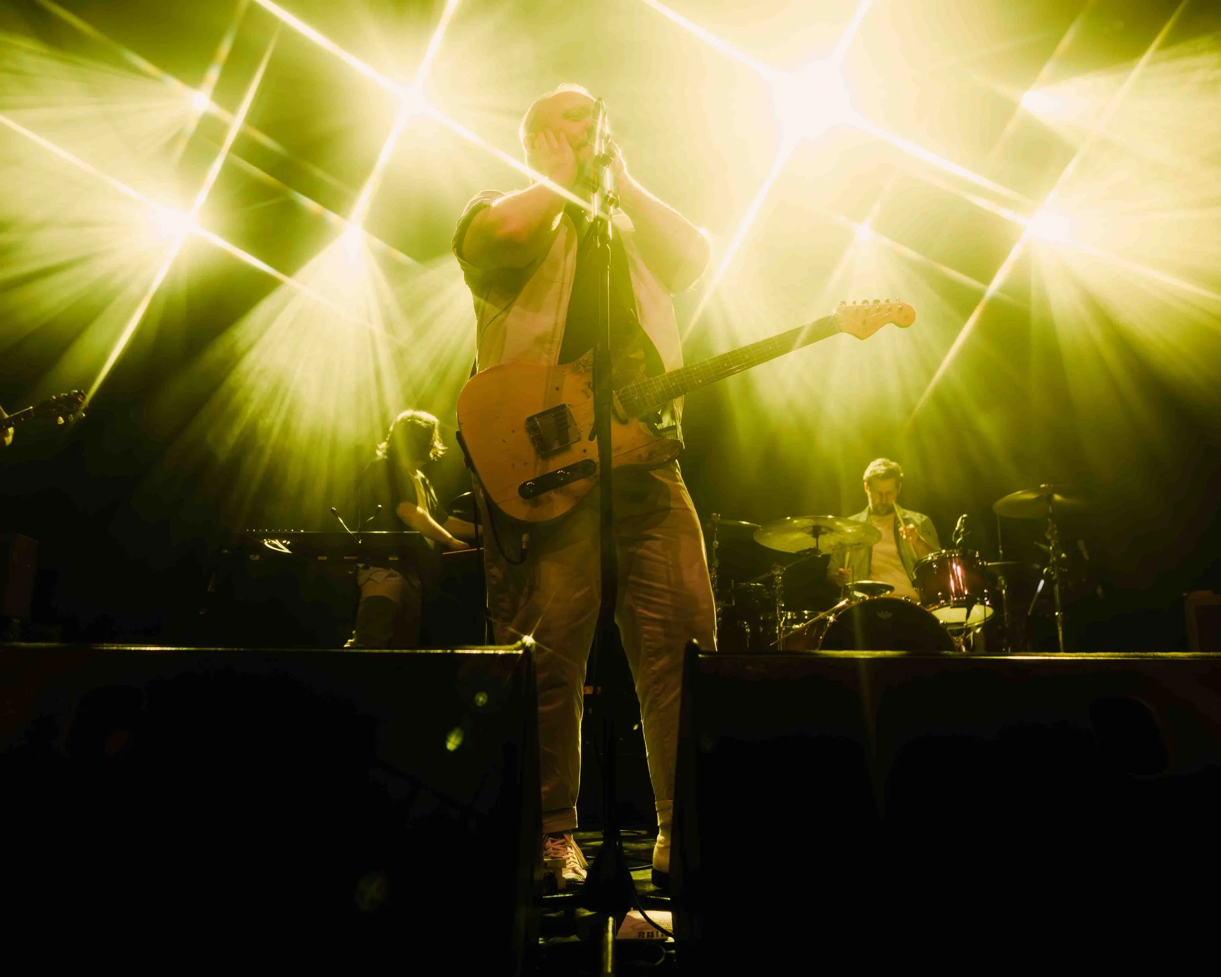 EVERYTHING EVERYTHING-11.jpg