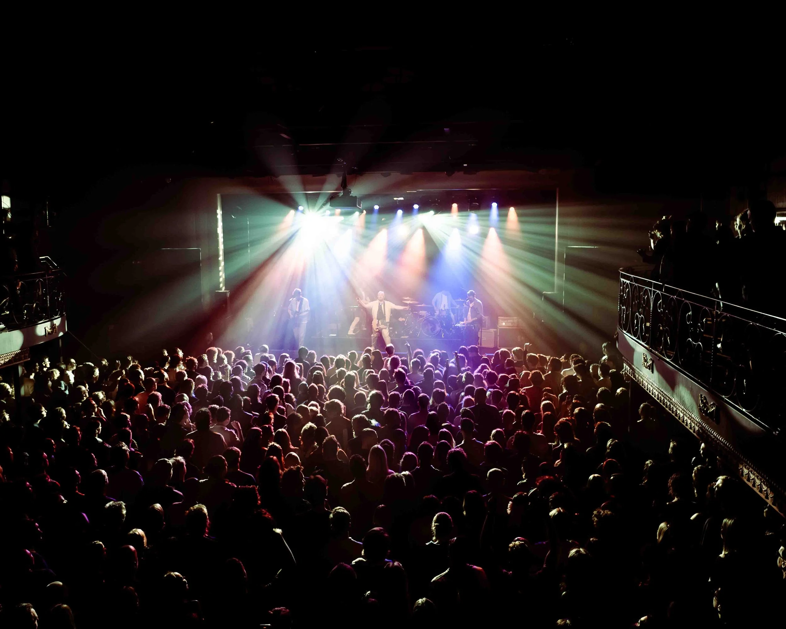 EVERYTHING EVERYTHING-20.jpg