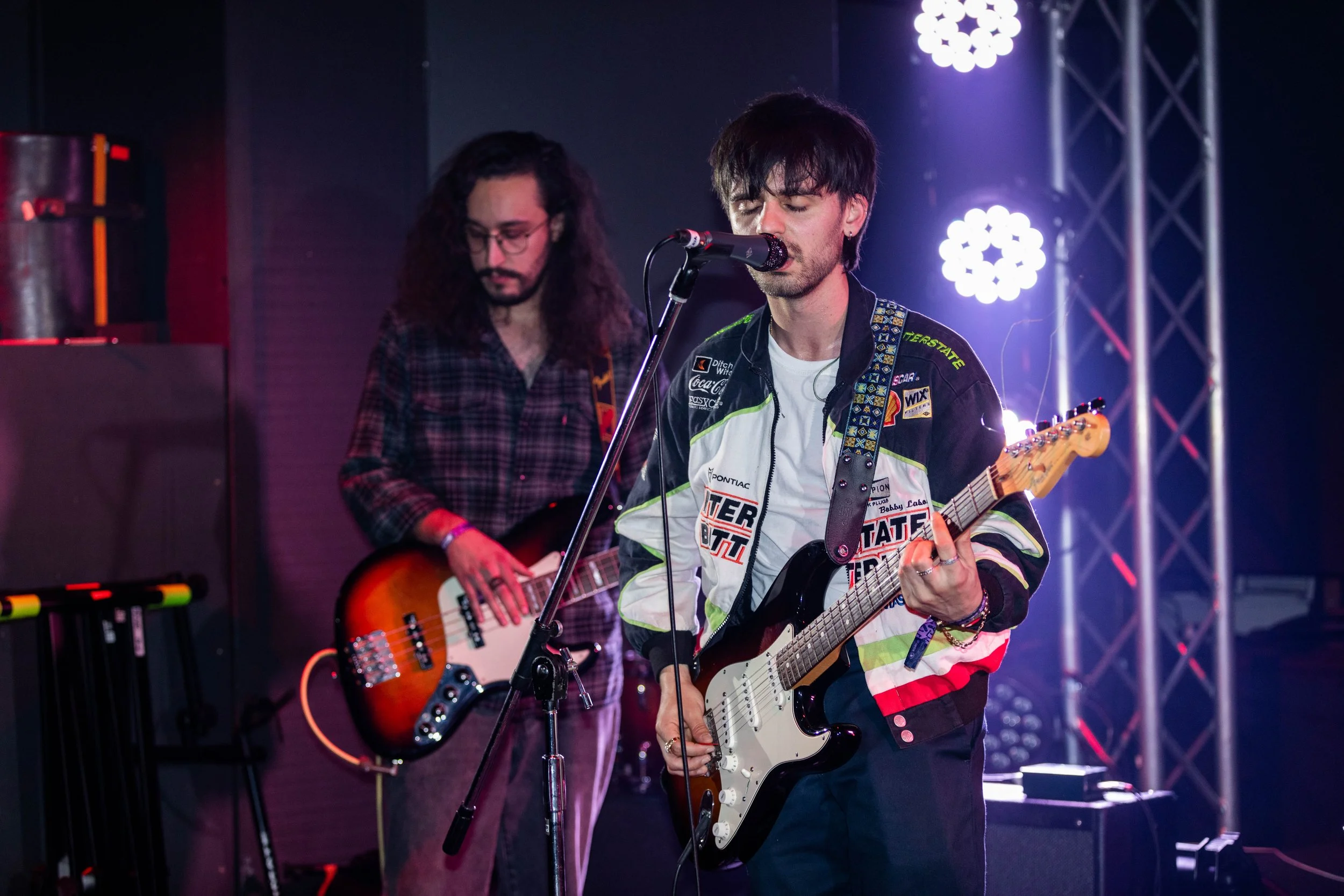 Divebar-Youth-2-11.jpg