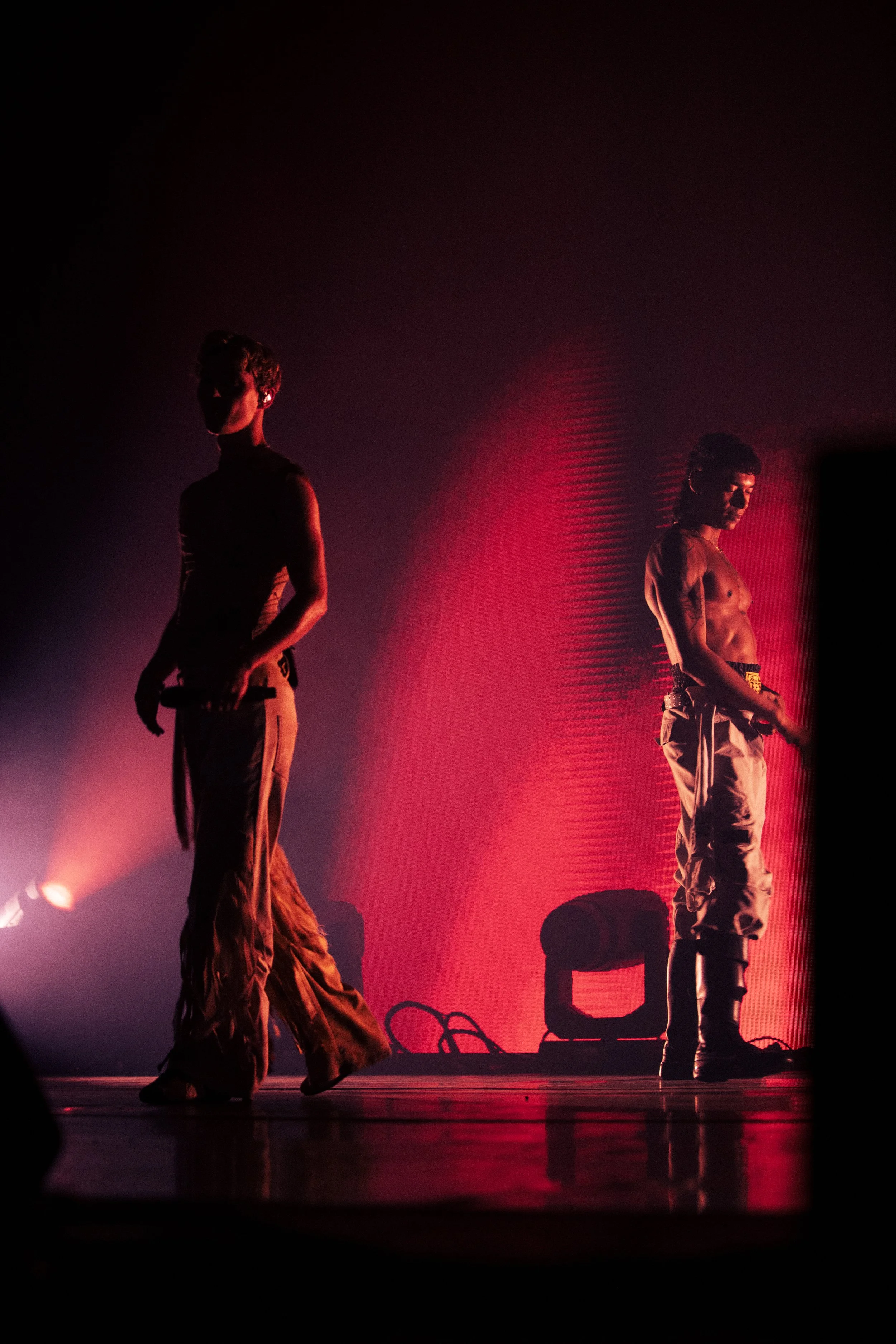 TroyeSivan_JennaElson_FMM_02.jpg