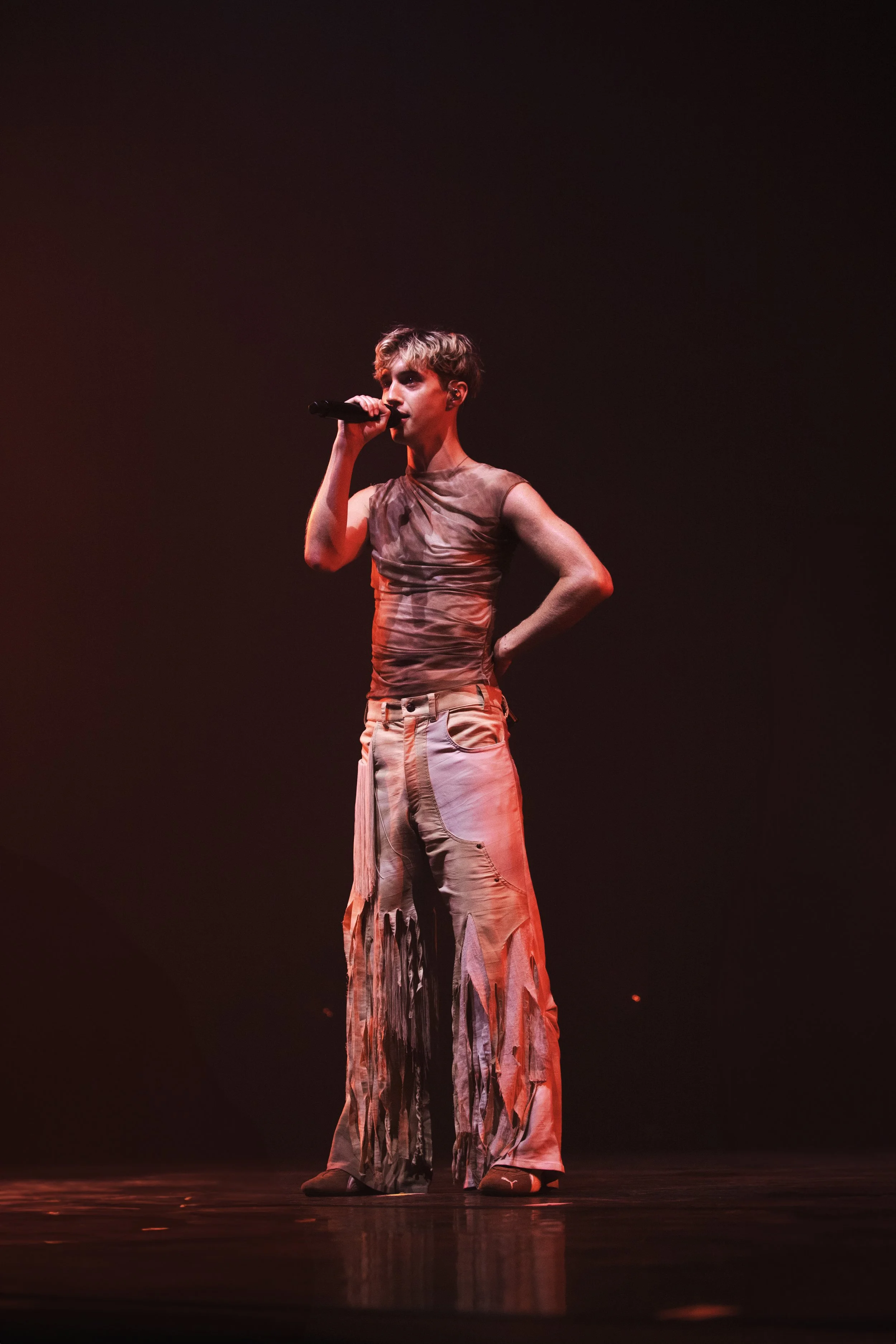 TroyeSivan_JennaElson_FMM_13.jpg