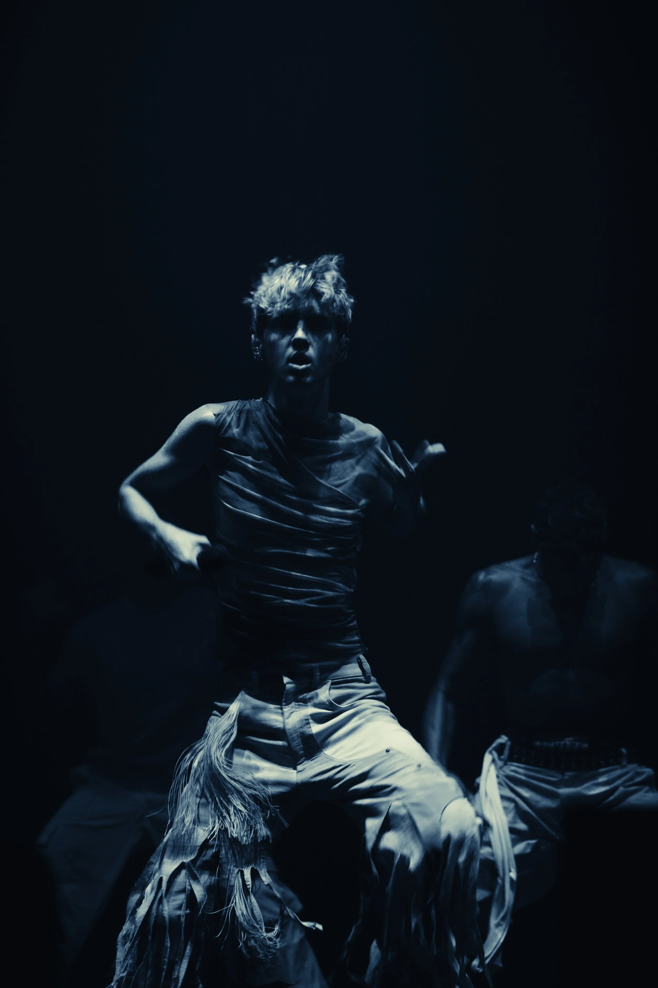 TroyeSivan_JennaElson_FMM_21.jpg