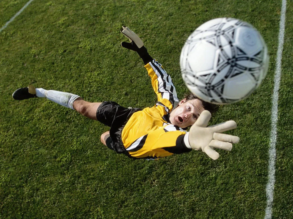 Football_shock-wave_Therapy.jpg