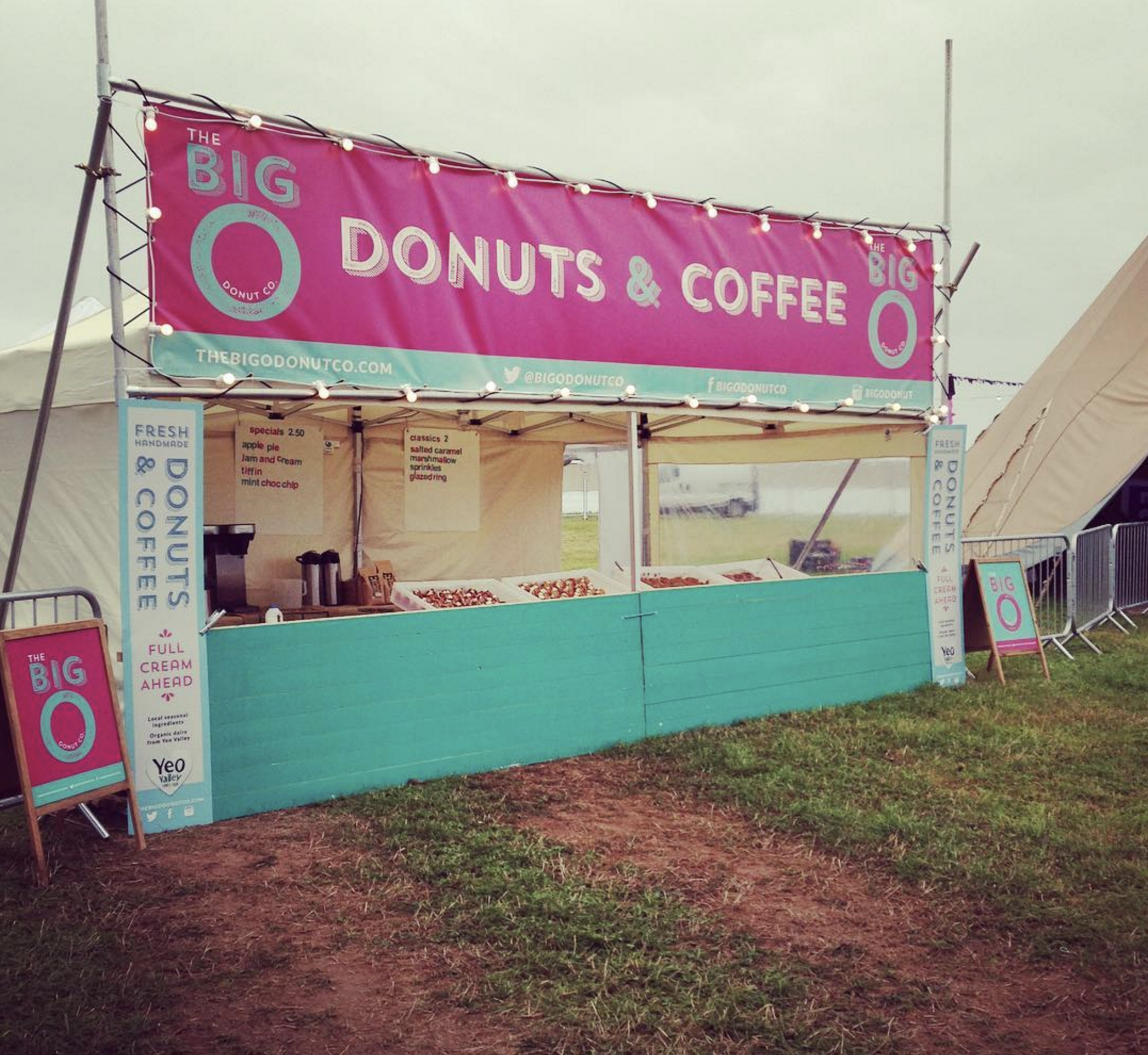 Banner, A board and pop-up-shop design and print