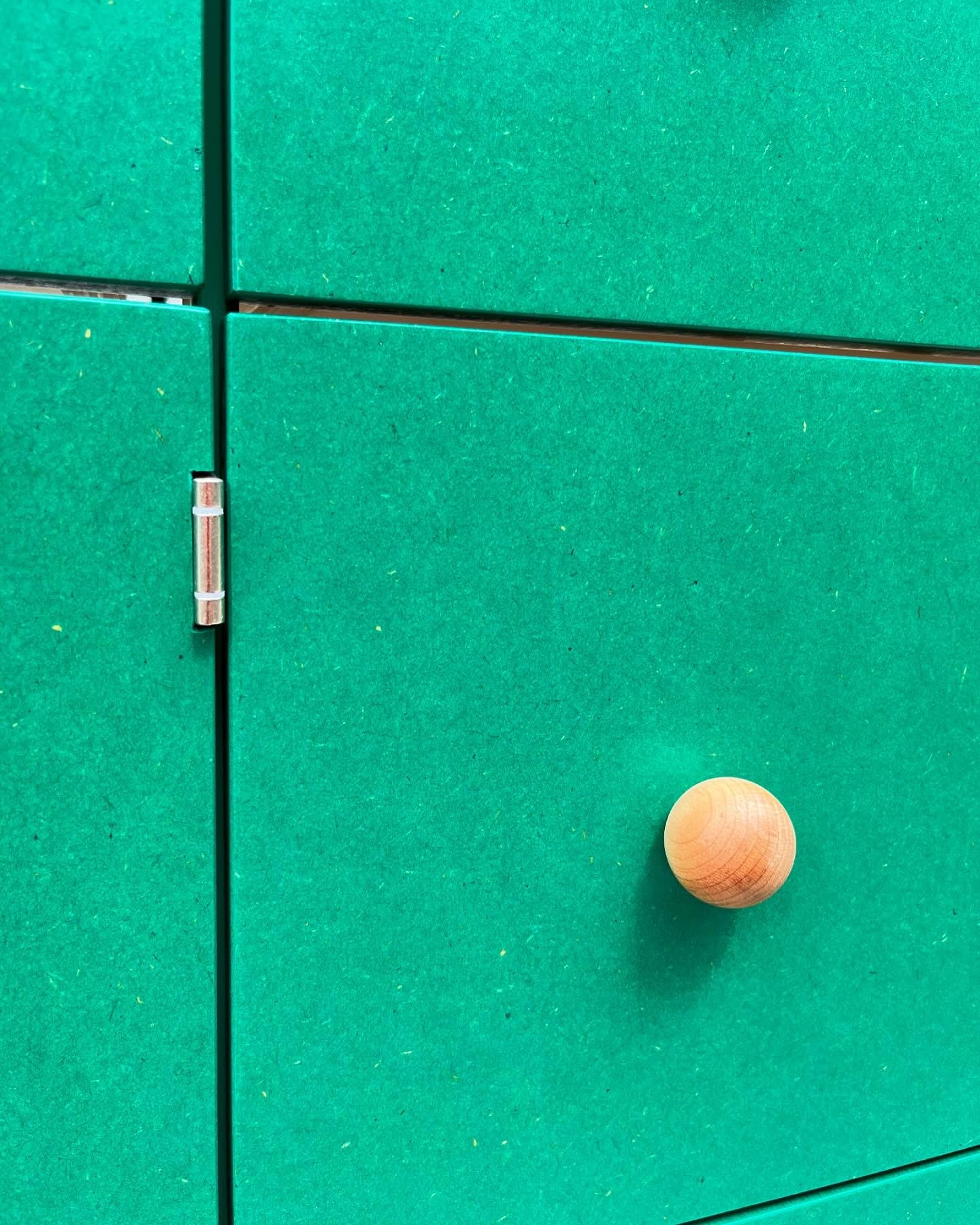 Inside out cabinet for a customer in Bordeaux 🇫🇷🍷