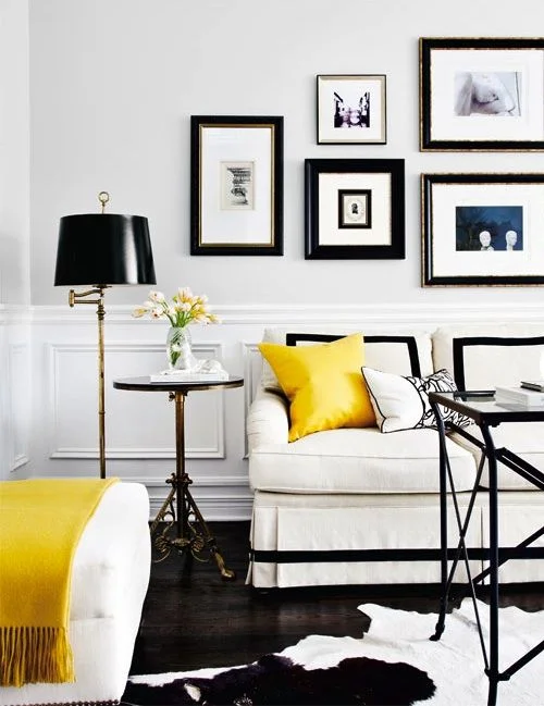  Откройте эту фотографию в полноэкранном режиме, прикройте&nbsp;руками желтую подушку и желтое покрывало. Представьте себе на их месте бирюзовые с розовым, или синие, или разноцветные в цветочек.  Видите,&nbsp;насколько легко можно поменять настроени