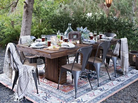 Не спешите выбрасывать свой старый советский ковер