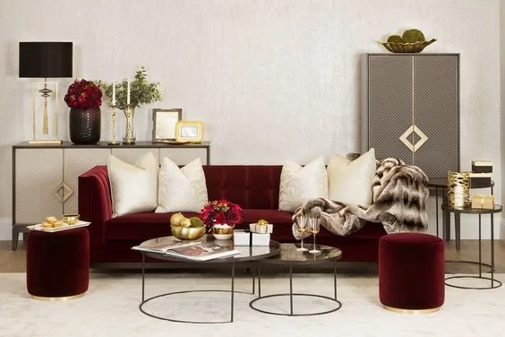 Спелая черешня и бокал сангрии - красный цвет в интерьере