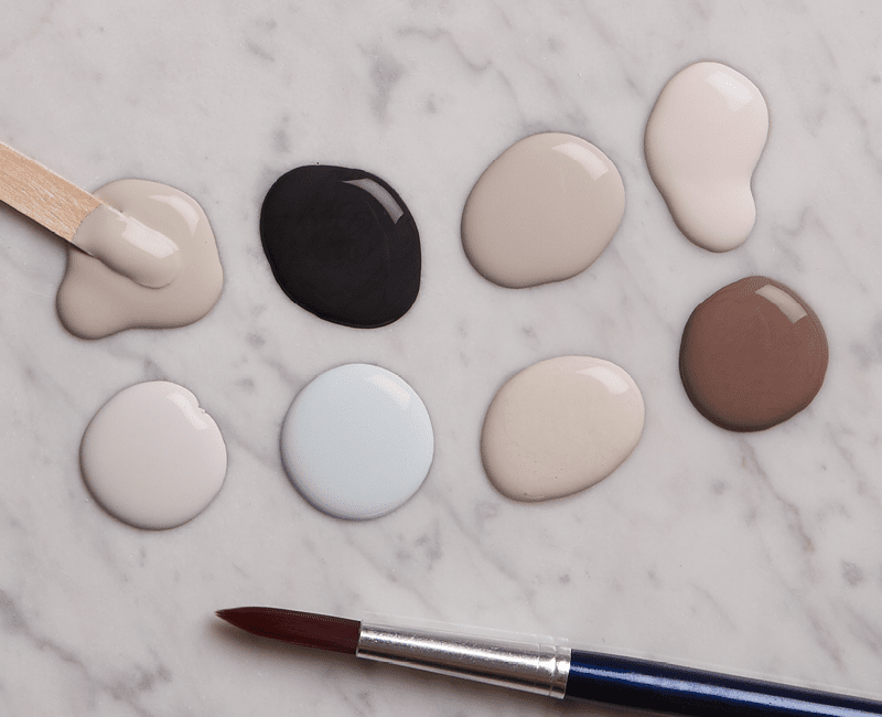 Почему краска на стенах отличается от образца в магазине? Как выбрать идеальный нейтральный цвет