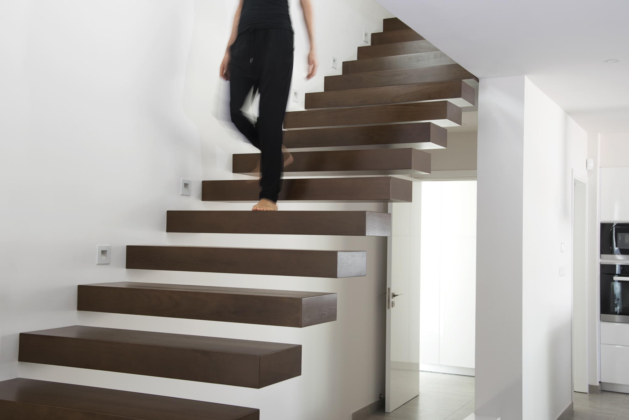 Staircase floating steps