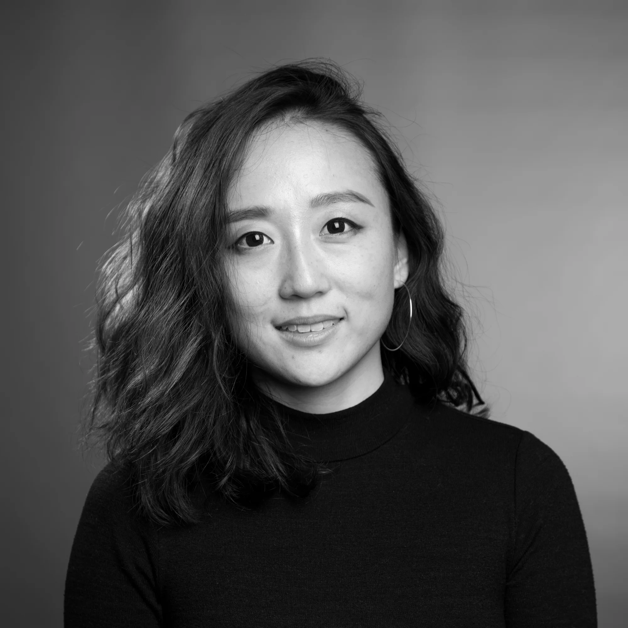 Xiaoxiao Jin Xiaoxiao is passionate about bringing new ideas and unique perspectives to the team. Xiaoxiao's work includes graphic design, photography, and installations expanding beyond traditional user experience and product design. She believes everything in life can inspire you when you know it, feel it and digest it. She has experience working on a variety of projects ranging from user experience design to design strategy. Xiaoxiao believes a good design should be based on abundant knowledge of the field and insights of consumers' needs. Every design challenge is an opportunity to think deeper about people. xiaoxiaojindesign.com xiaoxiaojin0502@gmail.com