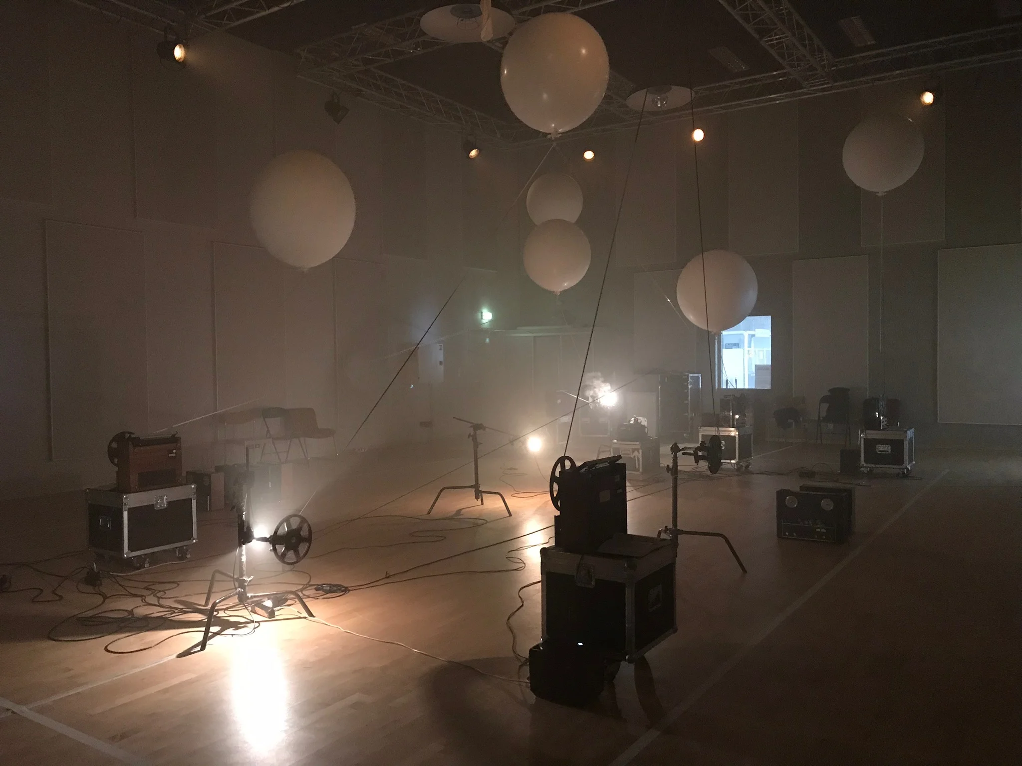 Installationsansicht am Centre Dramatique National Orléans (FR), 03.04. - 10.04.2018 © Ramun Bernetta