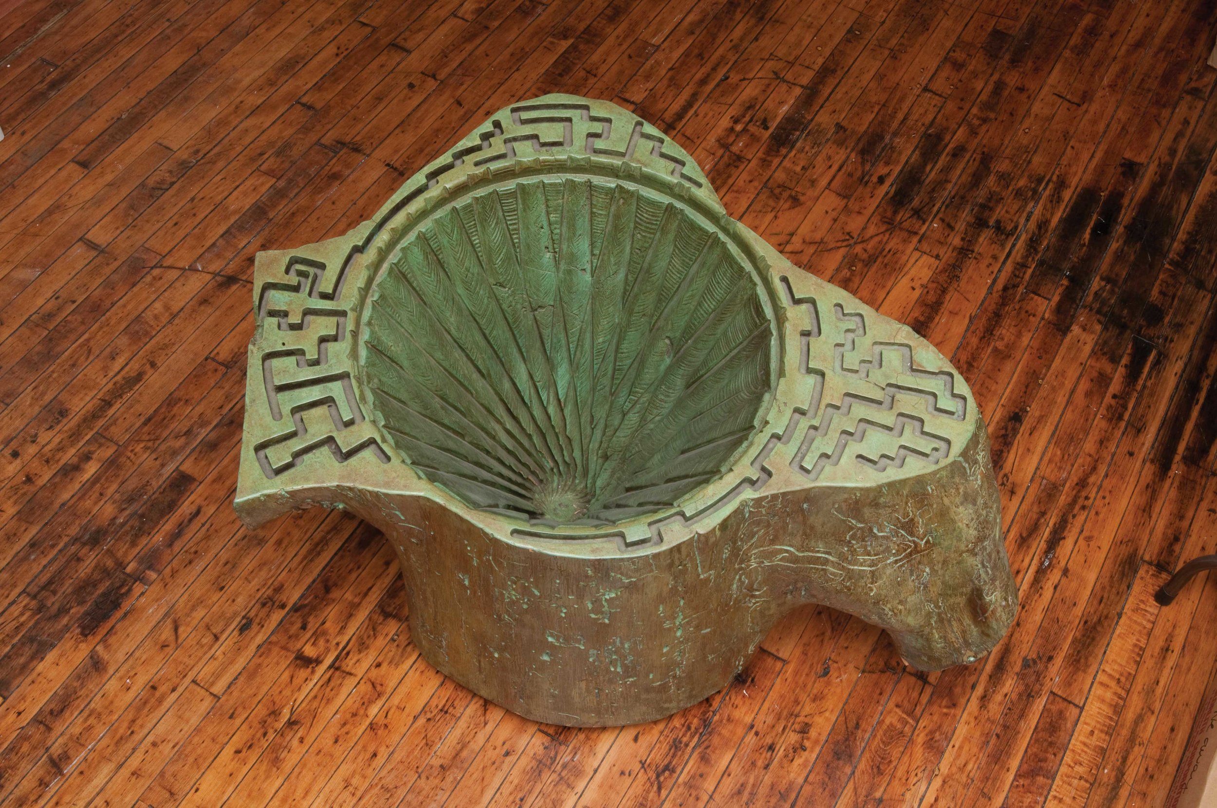 Fig. 22. Mark Lindquist, United States. Ancient Archaeological Captive , 1992. Pecan, polychrome/ verdigris. 27 x 43 1/2 x 34 in. Donated by Gary and Suzette Rogers. The Center for Art in Wood’s Museum Collection. OBJ 447. Photo: John Carlano