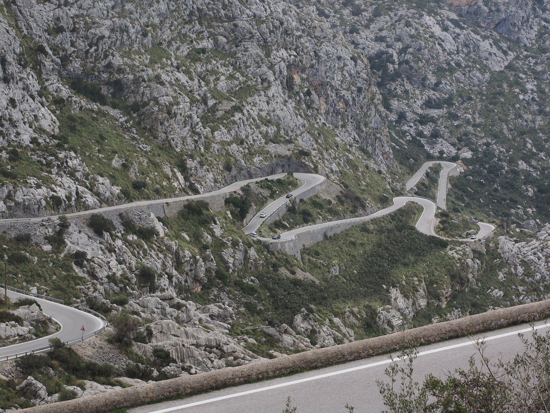 Meandering Road