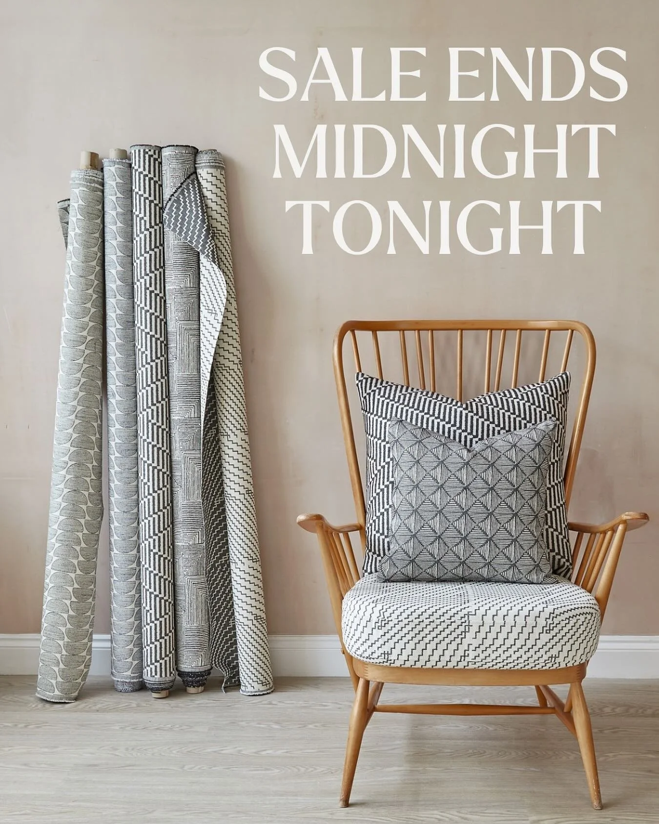 The sale ends at midnight tonight! Up to 40% off merino wool and recycled cotton. Fabrics, hot water bottles, wash bags, scarves and (remnants&hellip;perfect for crafting projects) 💫 
As the weather gets colder, the perfect time to buy merino wool a