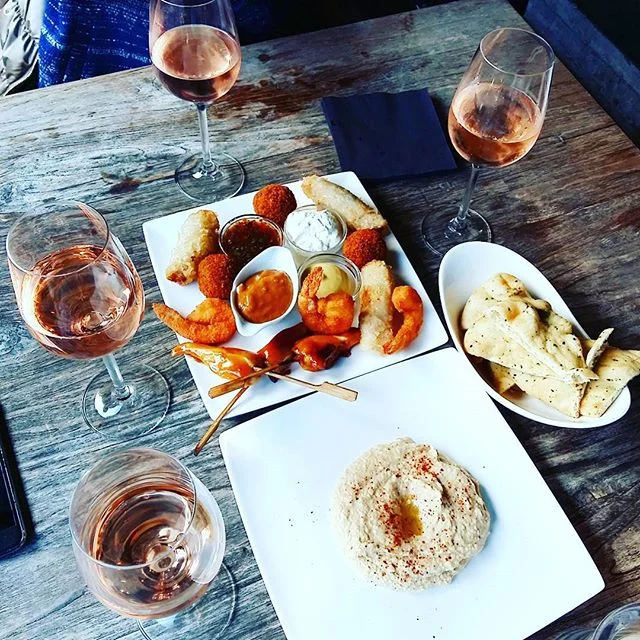 Best-Rose-Wines-To-Drink-This-Spring_1.jpg